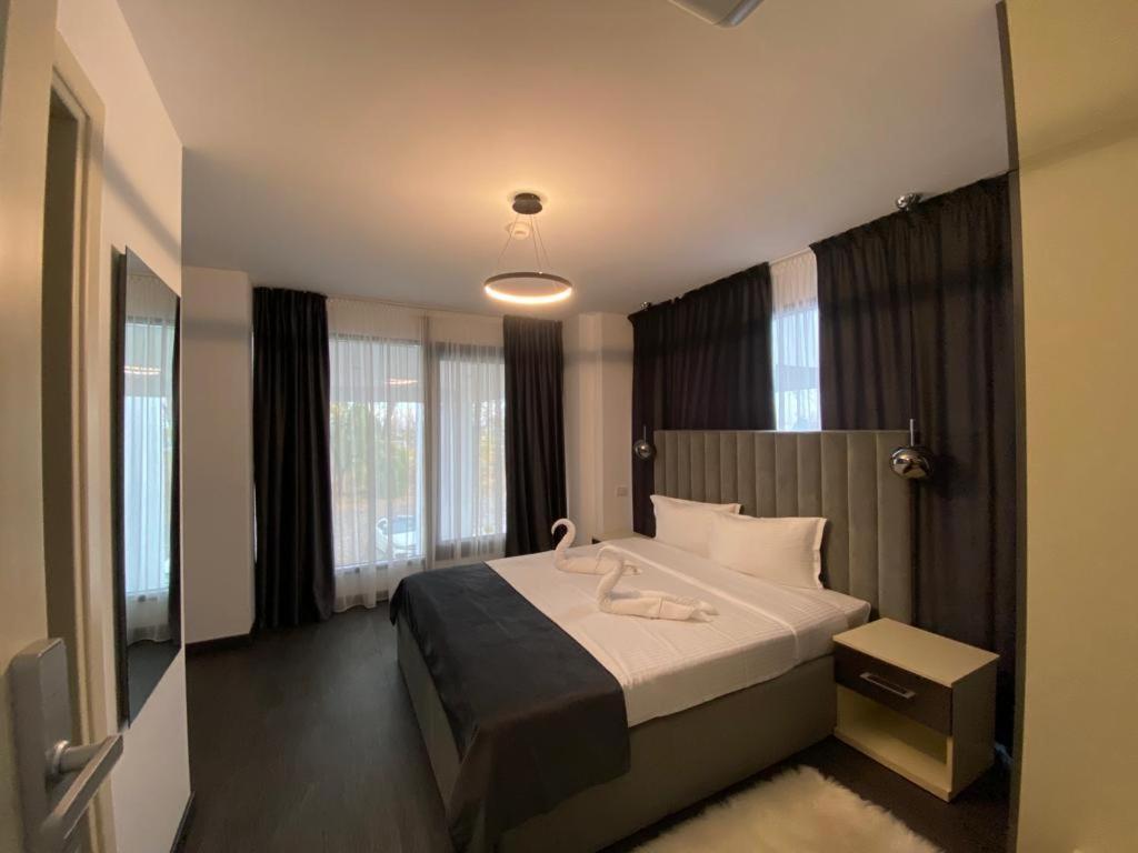 Hotel Ocaua Lui Cuza Tecuci Exteriér fotografie