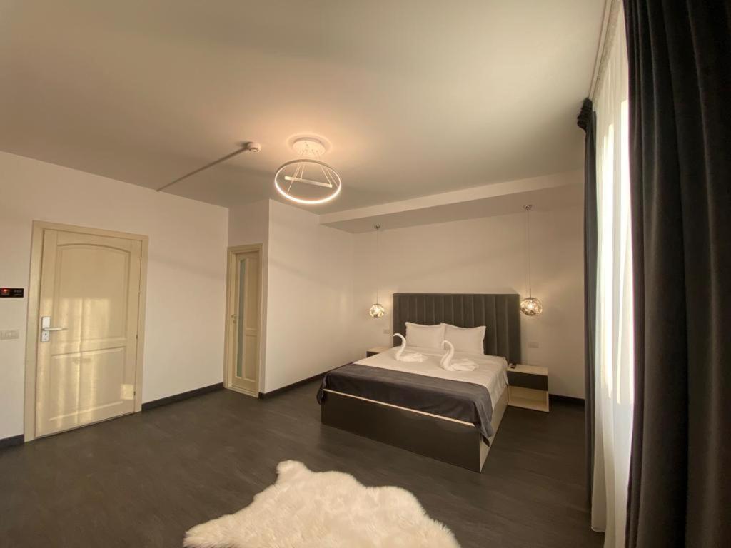 Hotel Ocaua Lui Cuza Tecuci Exteriér fotografie